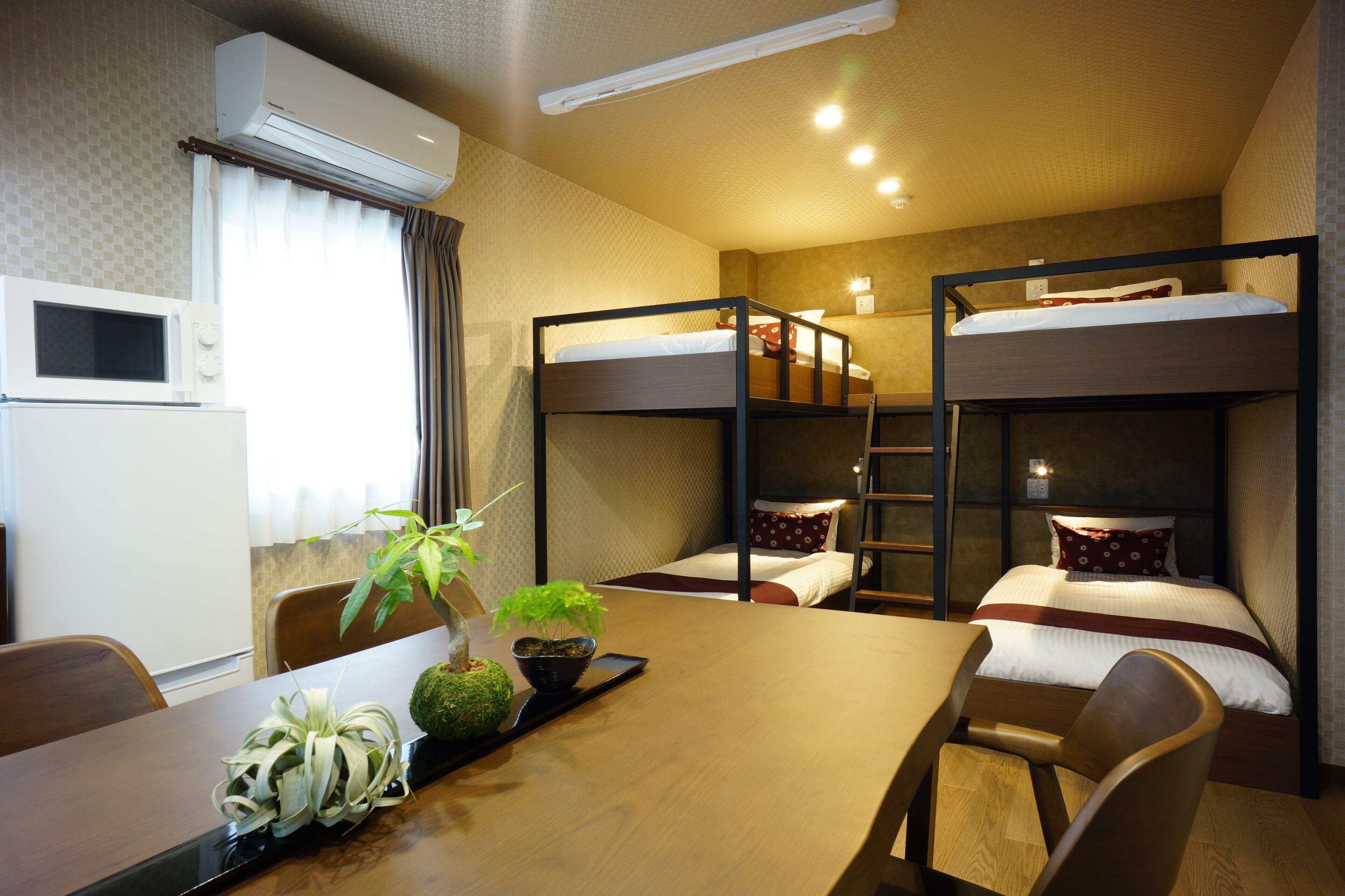 Rona Hotel — Photos 1